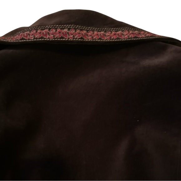 NVCARD size 12, Elegant velvet Brown Embroidered Jacket, Hook eye closure - Picture 9 of 11
